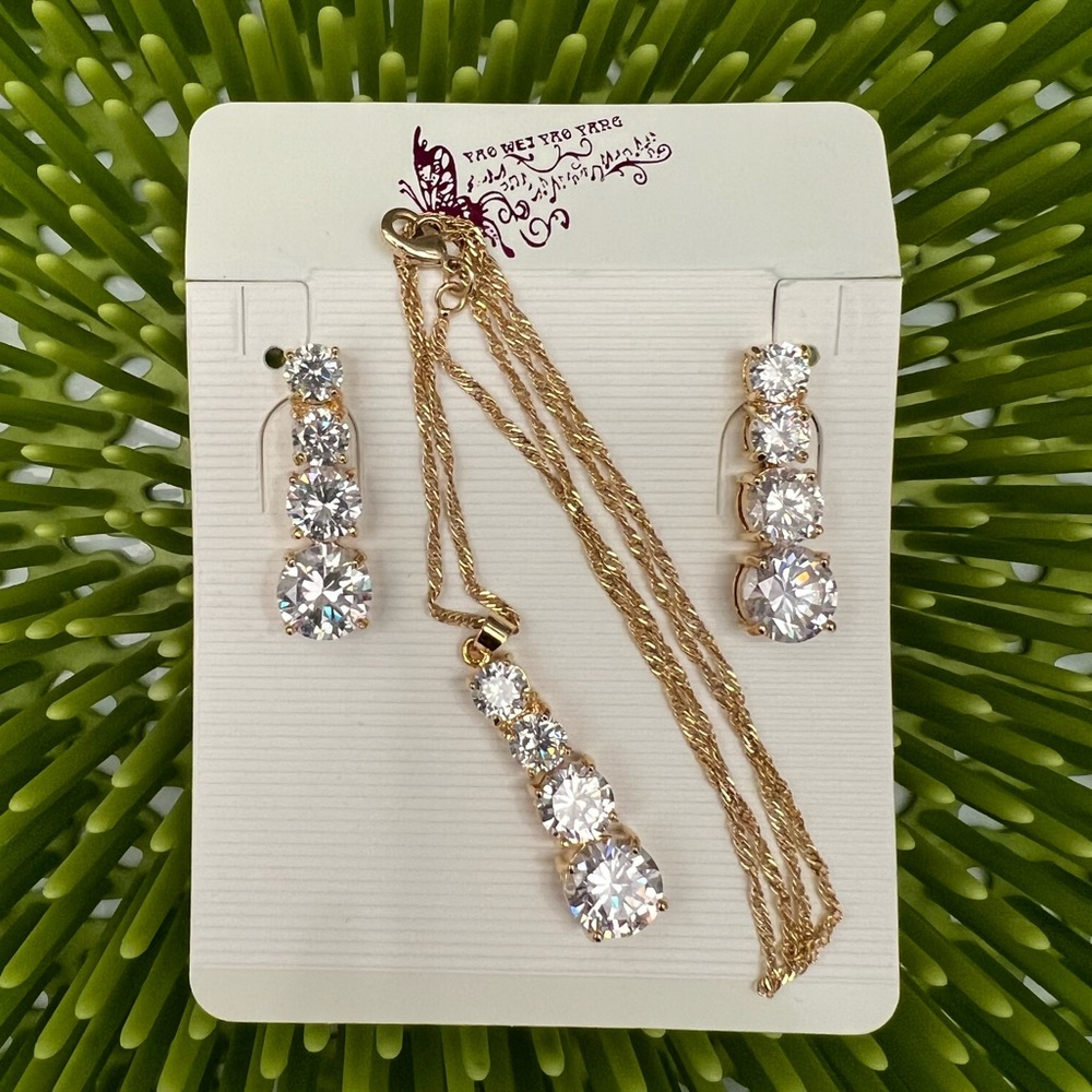 Matching Necklace & Earrings